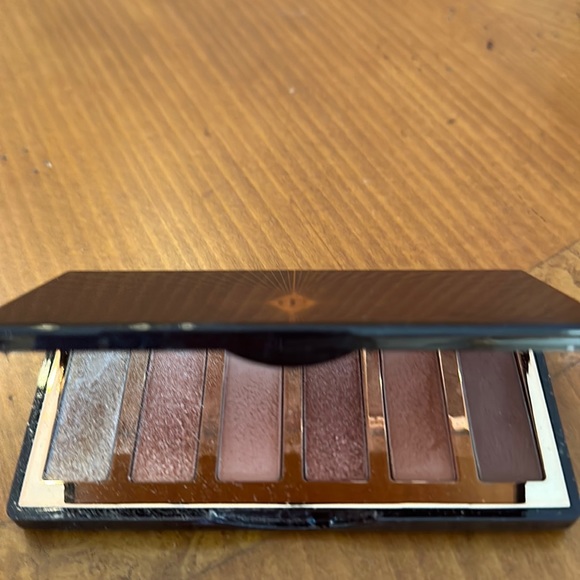 Easy Eye pallet for the Charlotte darling lock. A six eye shadow pallet.